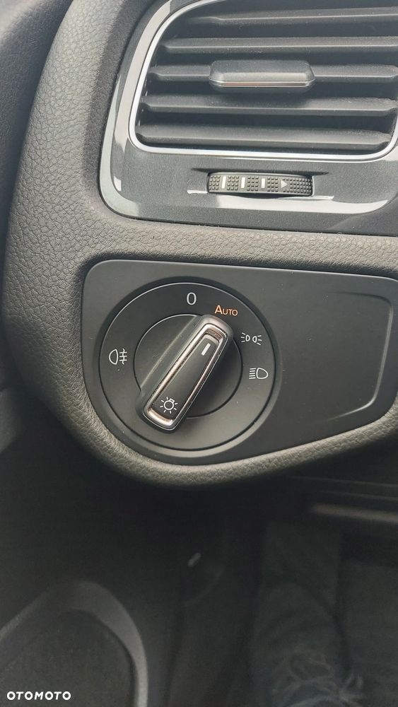Volkswagen Golf 1.5 TSI BMT Comfortline DSG - 12