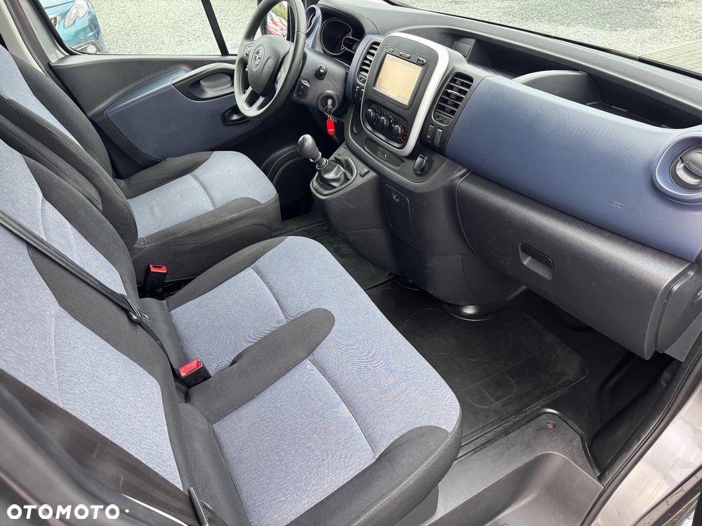 Opel Vivaro - 21