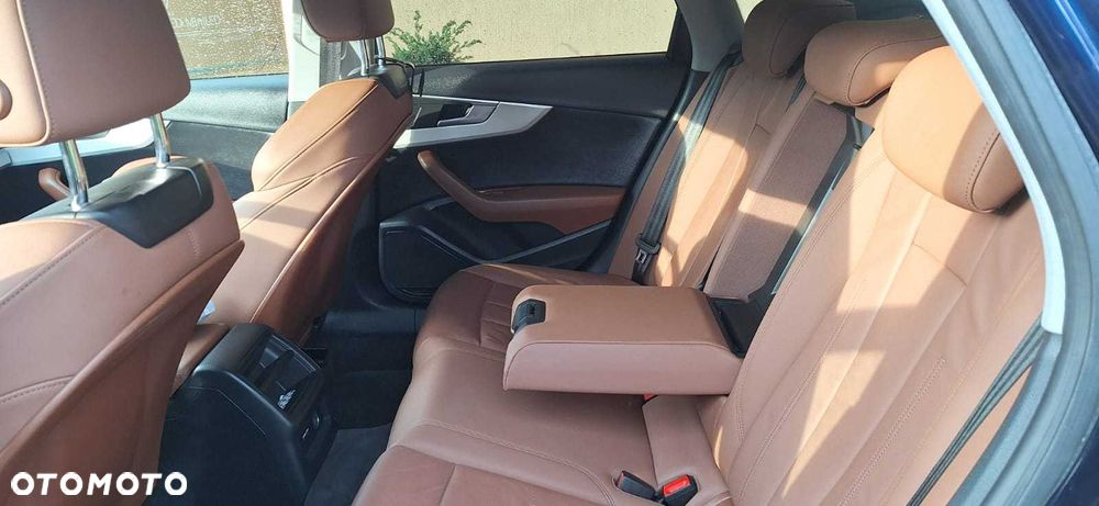 Audi A4 Limousine - 8