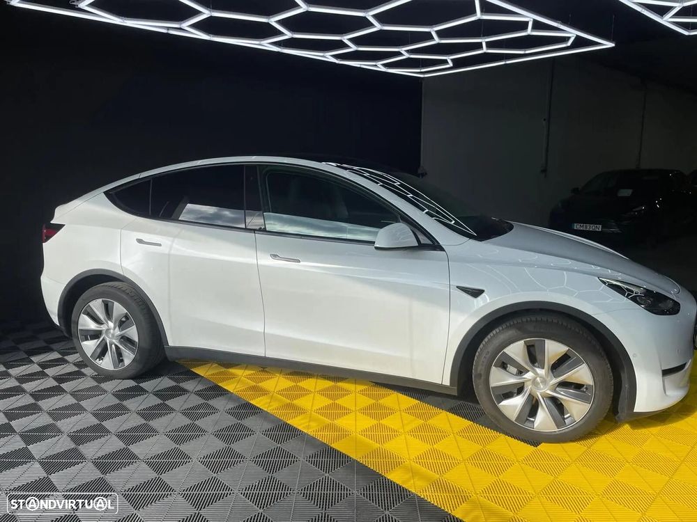 Tesla Model Y 2021 photo 3