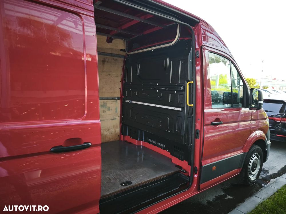 Volkswagen CRAFTER - 8
