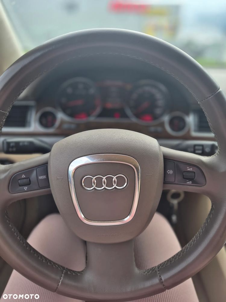 Audi A8 4.2 TDI Quattro - 5