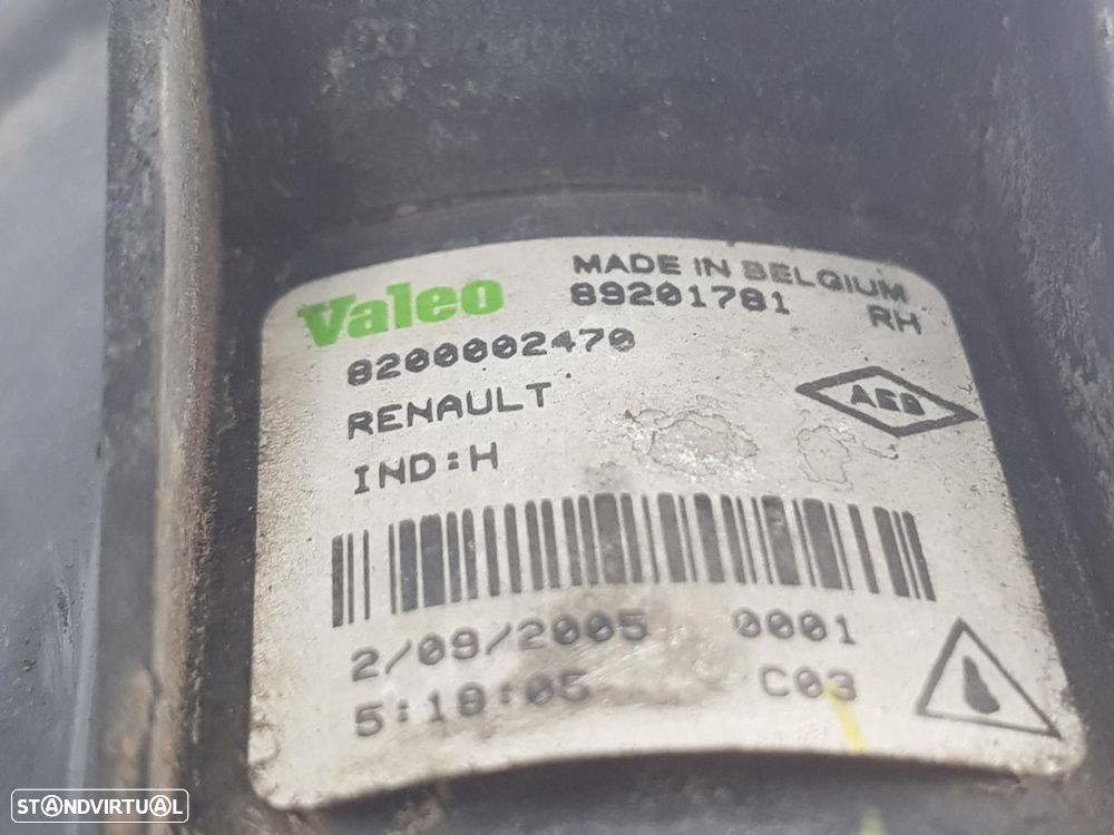 FAROL NEVOEIRO DIREITO RENAULT ESPACE IV 2005 -8200002470 - 1