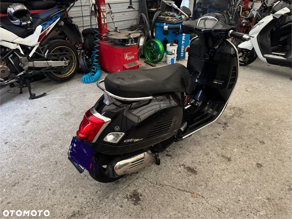 Vespa GTS - 6