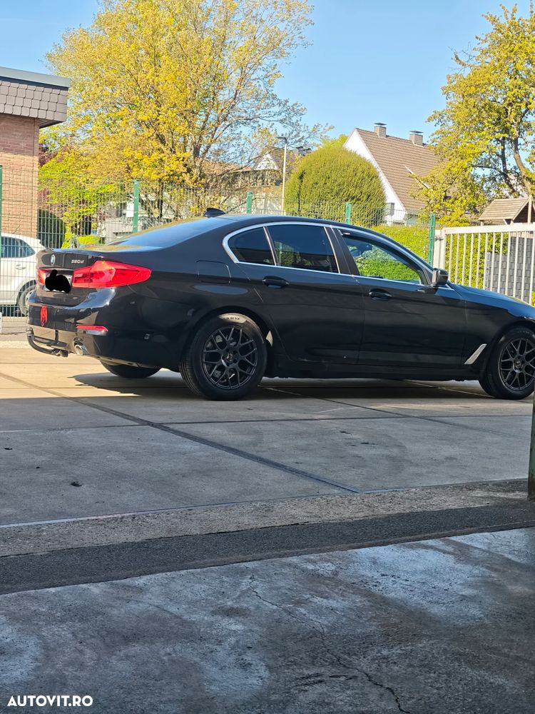 BMW Seria 5 520d Efficient Dynamics Edition Aut. - 13