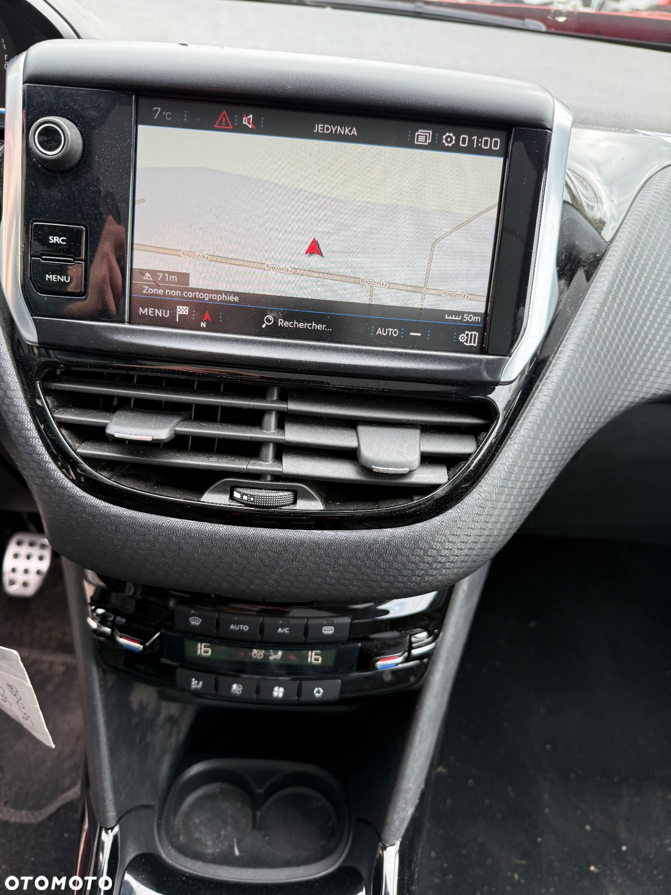 Peugeot 2008 - 11