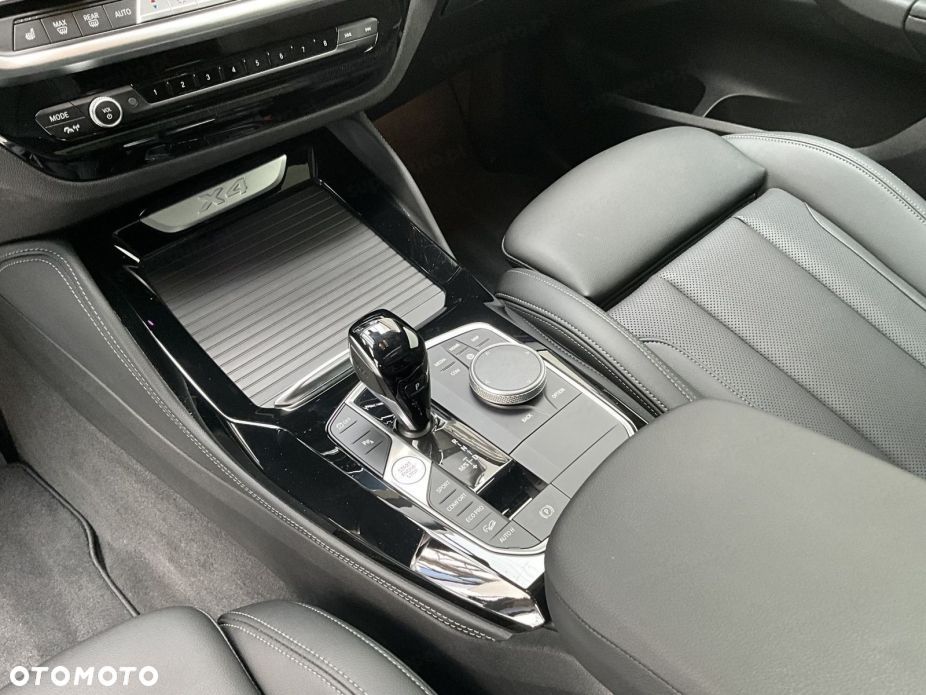 BMW X4 xDrive20d mHEV M Sport sport - 12