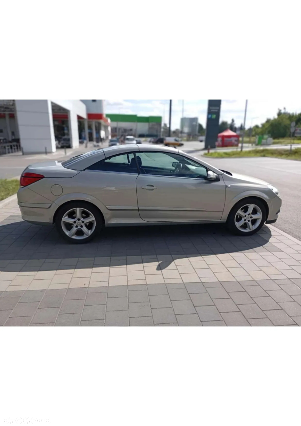 Opel Astra III GTC 1.8 Cosmo - 3