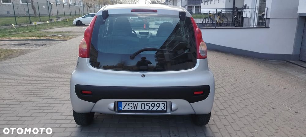 Peugeot 107 - 11