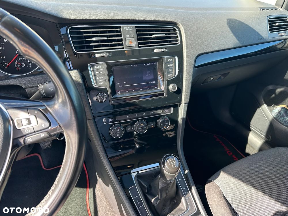 Volkswagen Golf 1.6 TDI Trendline - 5