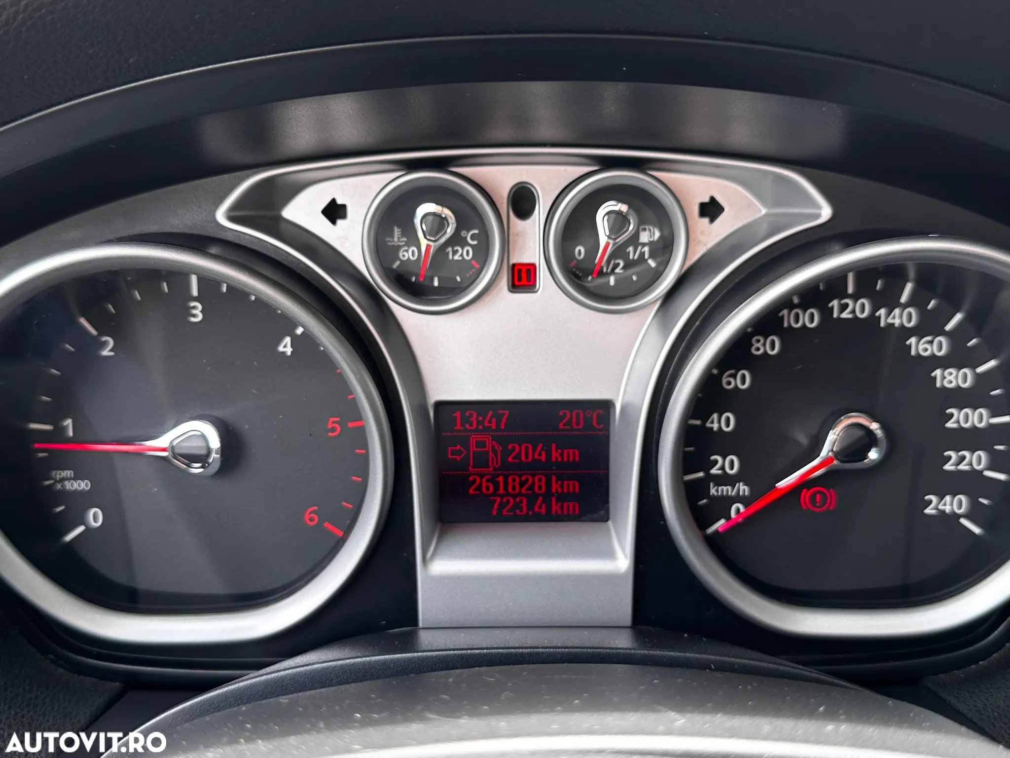 Ford Kuga 2.0 TDCi 2WD Trend - 8