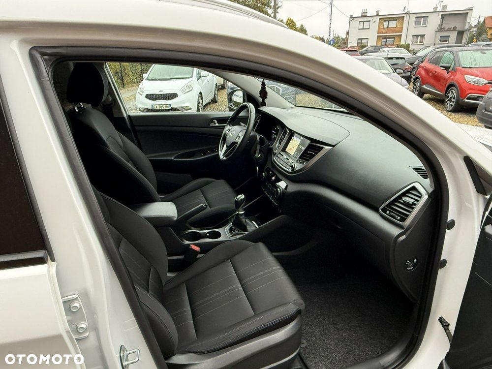 Hyundai Tucson 1.6 GDI BlueDrive Style 2WD - 26