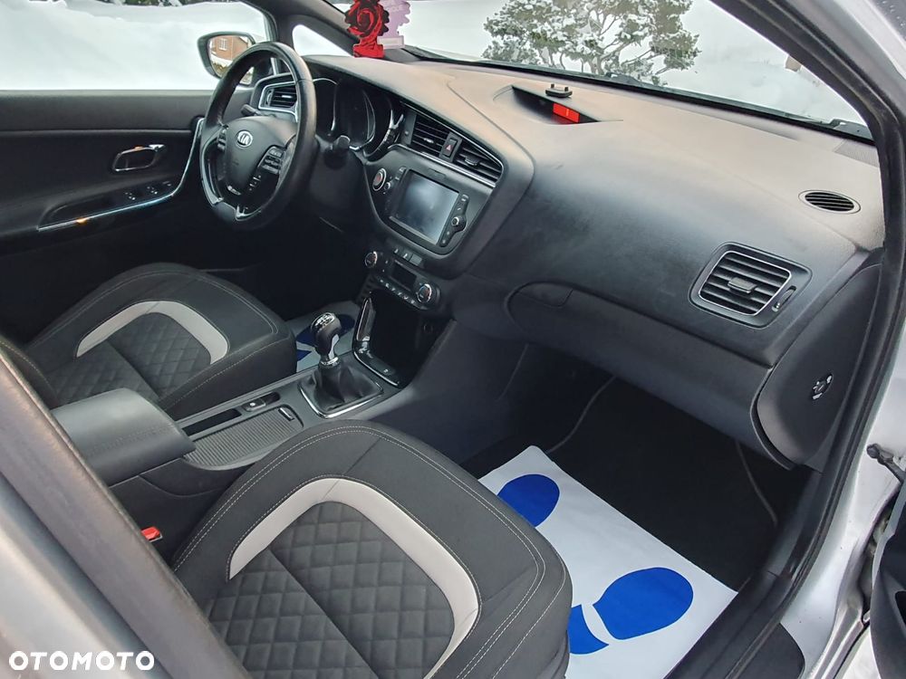 Kia Ceed 1.6 CRDi M - 24