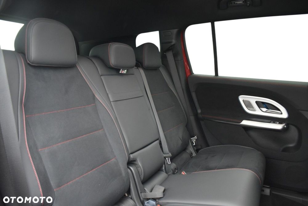 Mercedes-Benz GLB 250+ EQ 85kWh - 11