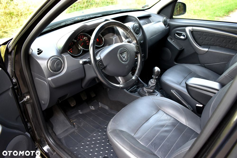 Dacia Duster 1.2 TCe Celebration S&S EU6 - 9