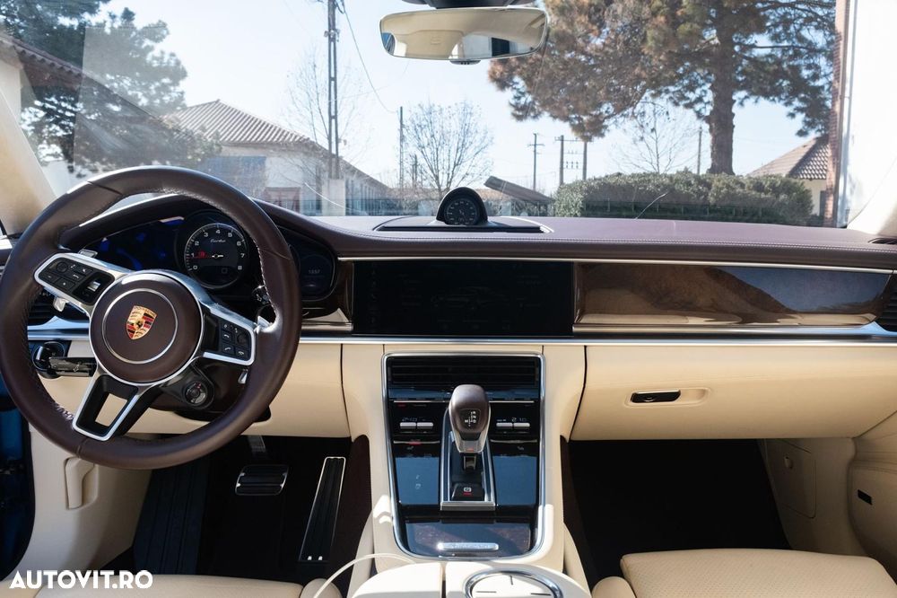 Porsche Panamera Turbo - 9