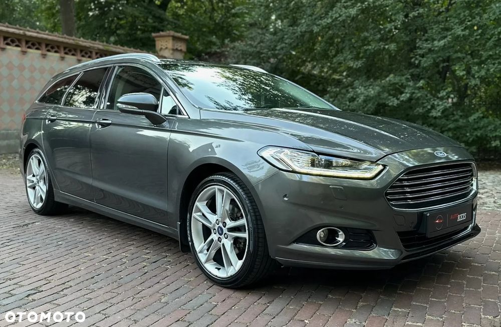 Ford Mondeo 2.0 EcoBoost Titanium - 31