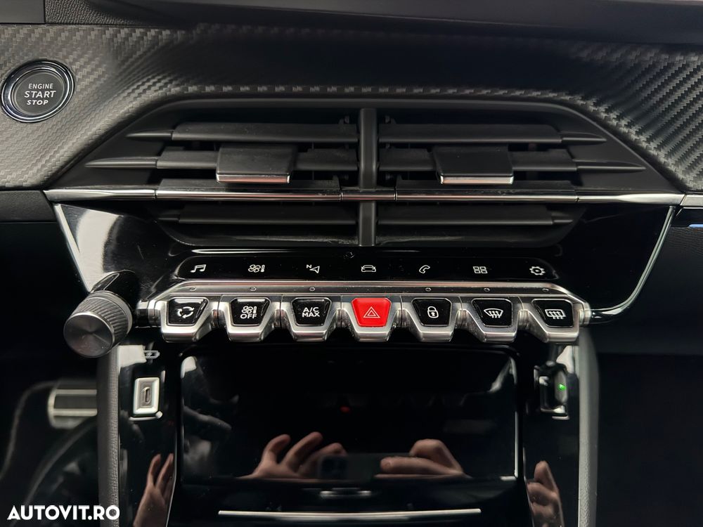 Peugeot 208 PureTech 130 EAT8 GT Pack - 34