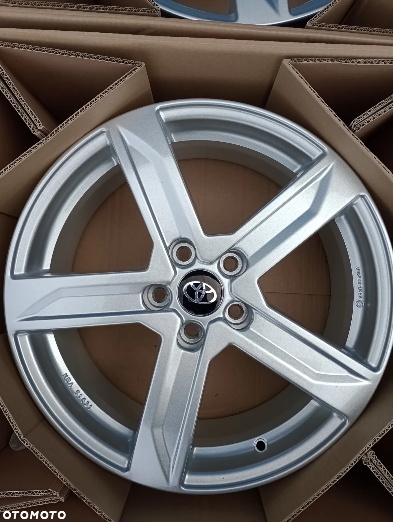 FELGI ALUMINIOWE 5x114 R18 7,5J ET35 BROCK TOYOTA AVENSIS bZ4X CAMRY C-HR COROLLA PREVIA PRIUS+ RAV4 VERSO YARIS - 6