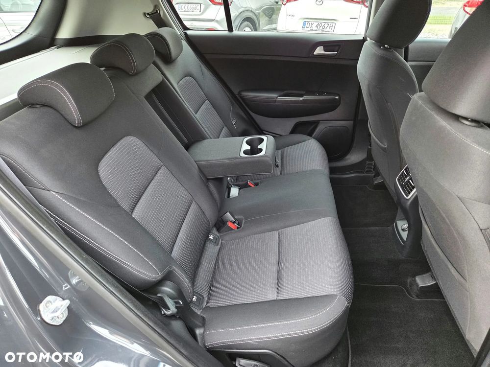 Kia Sportage 1.6 GDI L Business Line Plus 2WD - 38