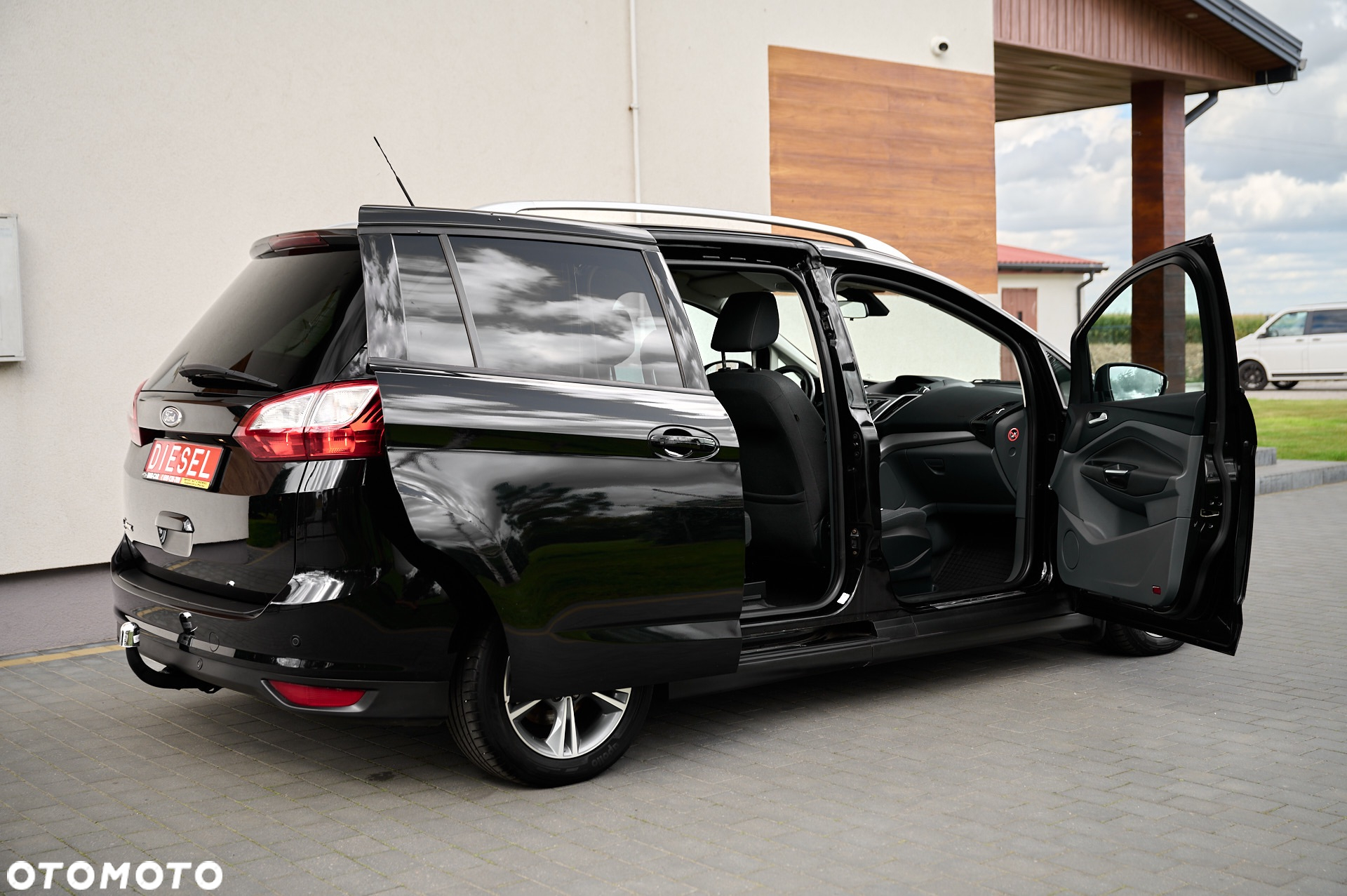 Ford Grand C-MAX - 20