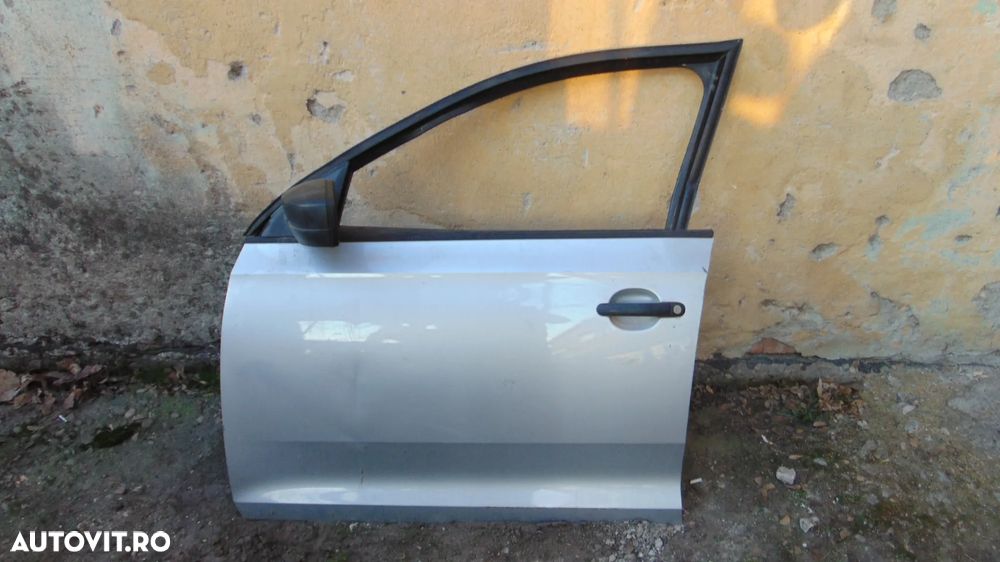 Usa stanga fata Skoda Rapid an 2012-2017,oglinda,macara,broasca,butoane geamuri - 1