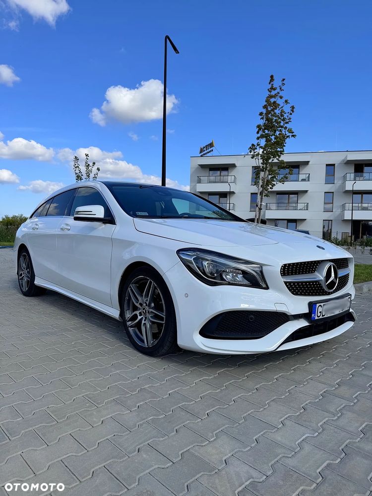 Mercedes-Benz CLA 220 4-Matic AMG Line - 1