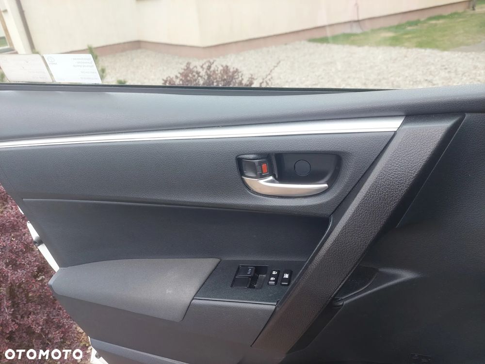 Toyota Corolla 1.6 Active - 6