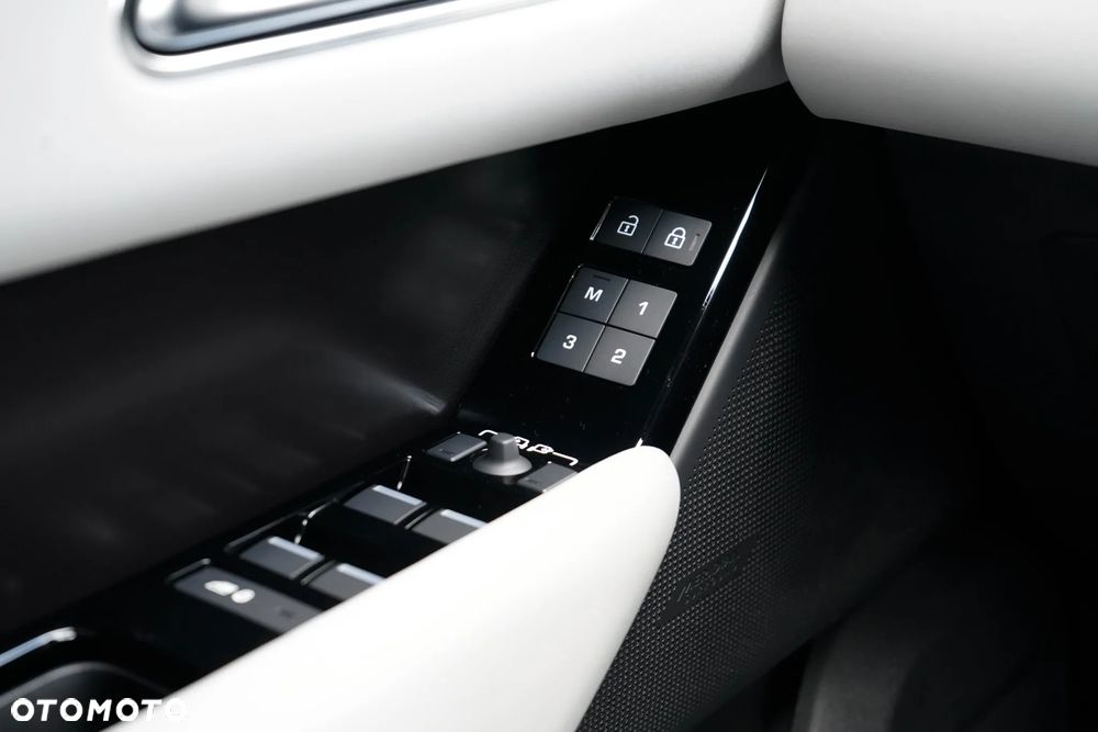 Land Rover Range Rover Velar 3.0 P400 mHEV Belgravia Edition - 31