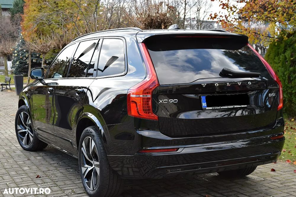 Volvo XC 90 B5 D AWD Plus Dark - 13