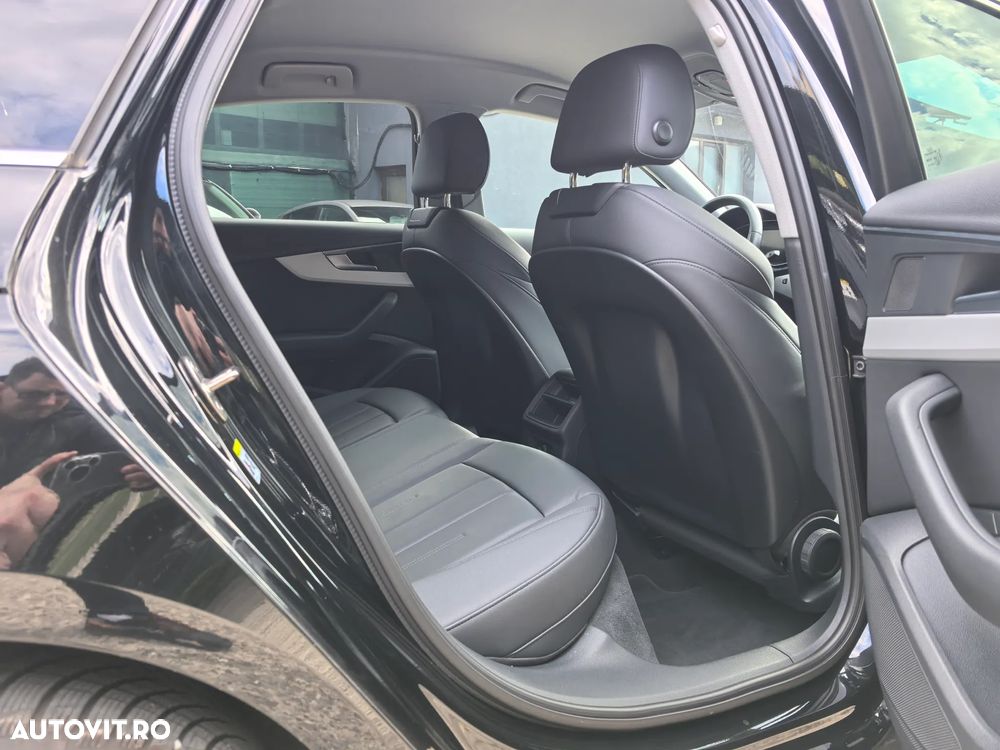 Audi A4 35 TDI S tronic MHEV S Line - 12