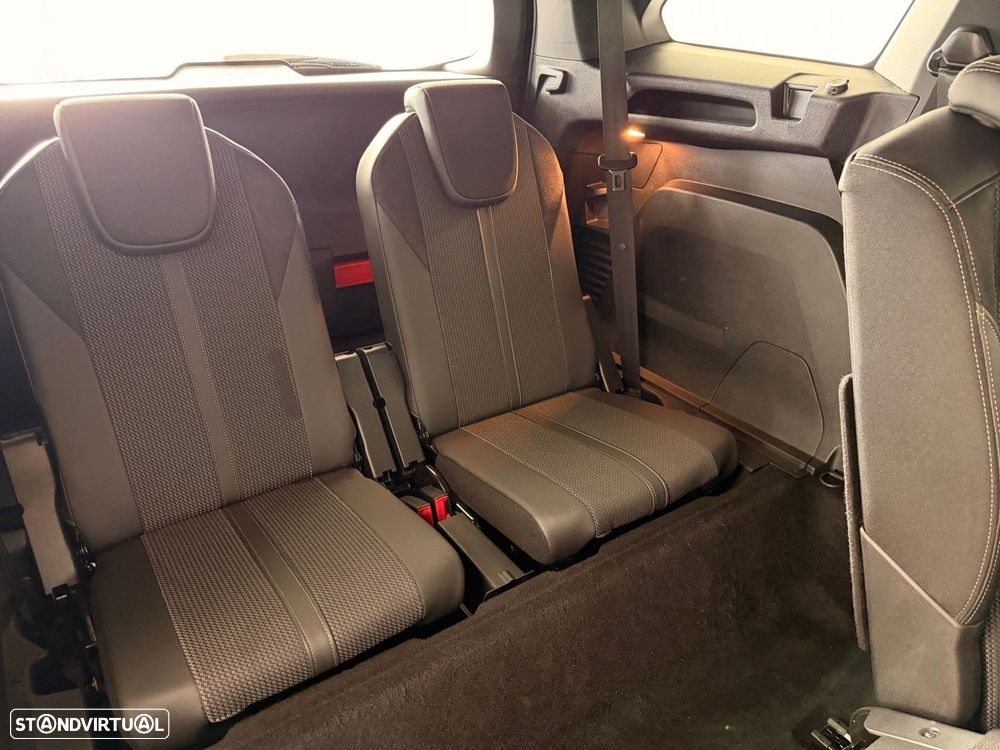 Peugeot 5008 1.2 PureTech Allure Pack EAT8 - 38