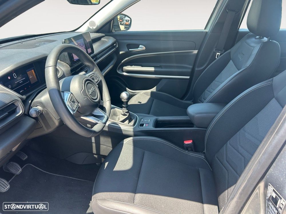 Jeep Avenger 1.2 GSE T3 Altitude - 9
