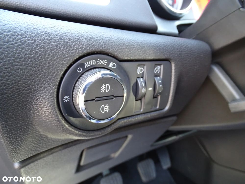 Opel Astra 1.4 Turbo ENERGY - 26