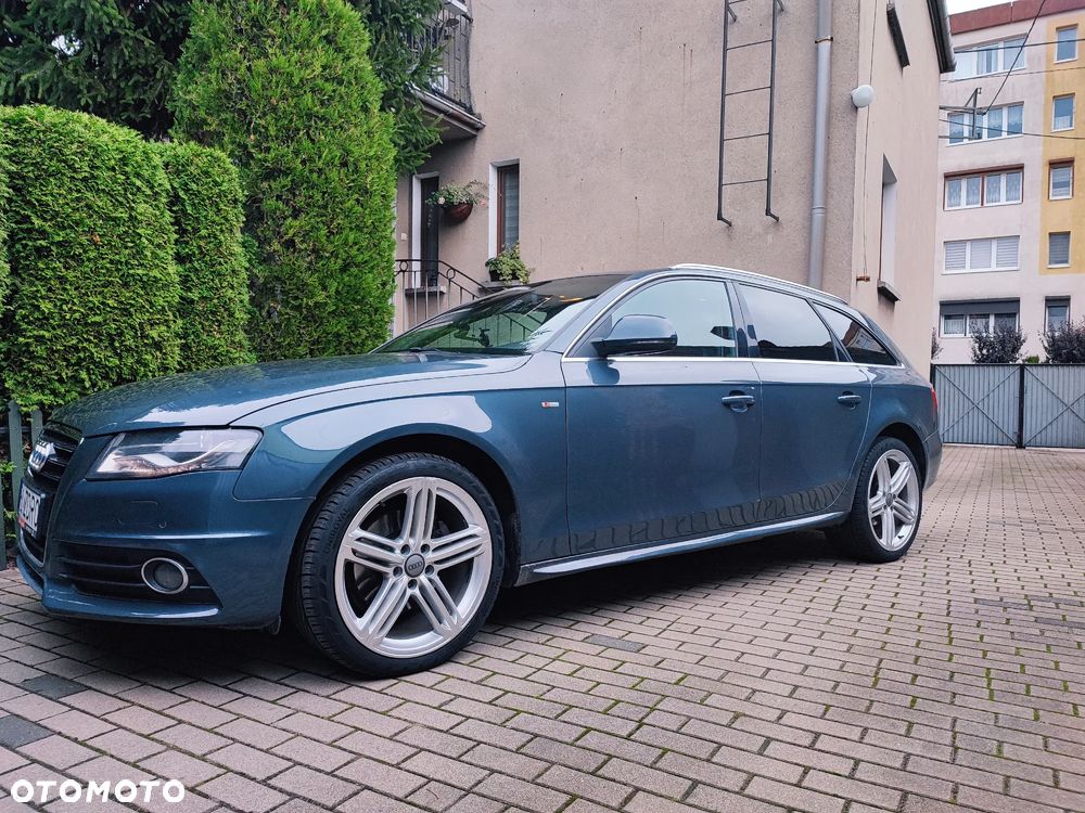 Audi A4 - 1