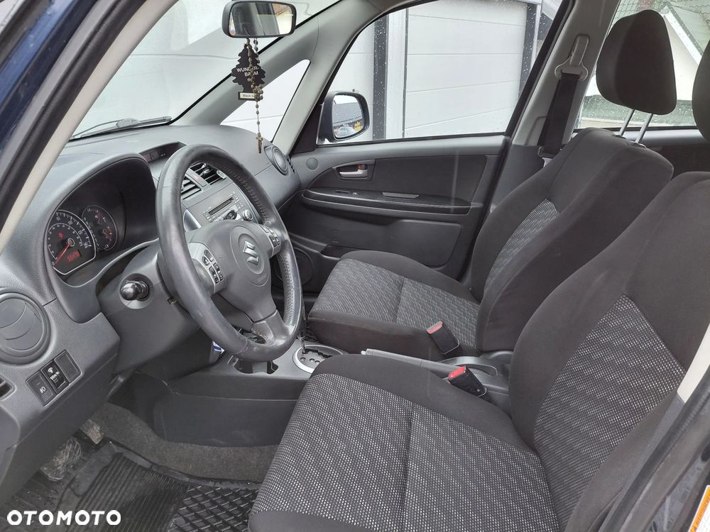 Suzuki SX4 - 9
