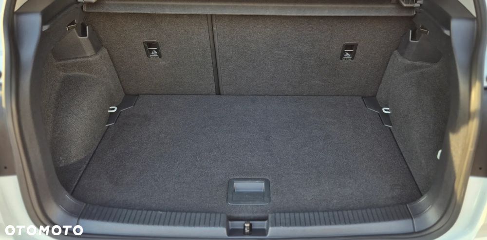 Volkswagen T-Cross 1.0 TSI Life DSG - 27