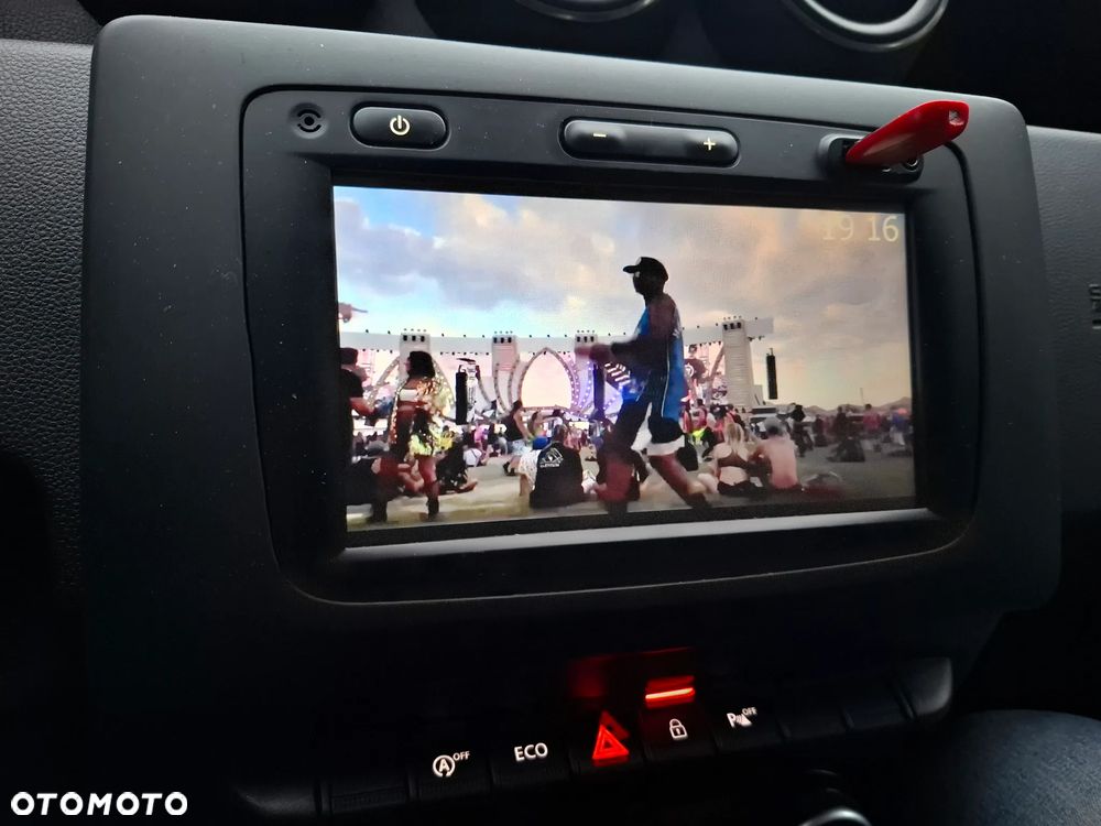 Dacia Duster 1.6 SCe S&S - 22