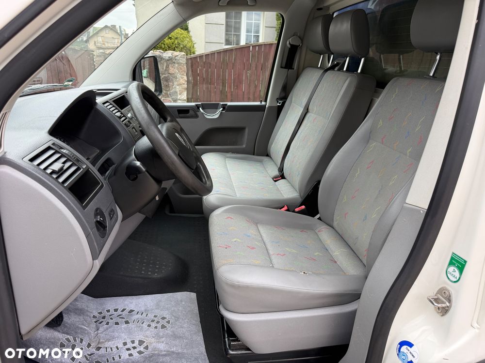 Volkswagen Transporter - 11