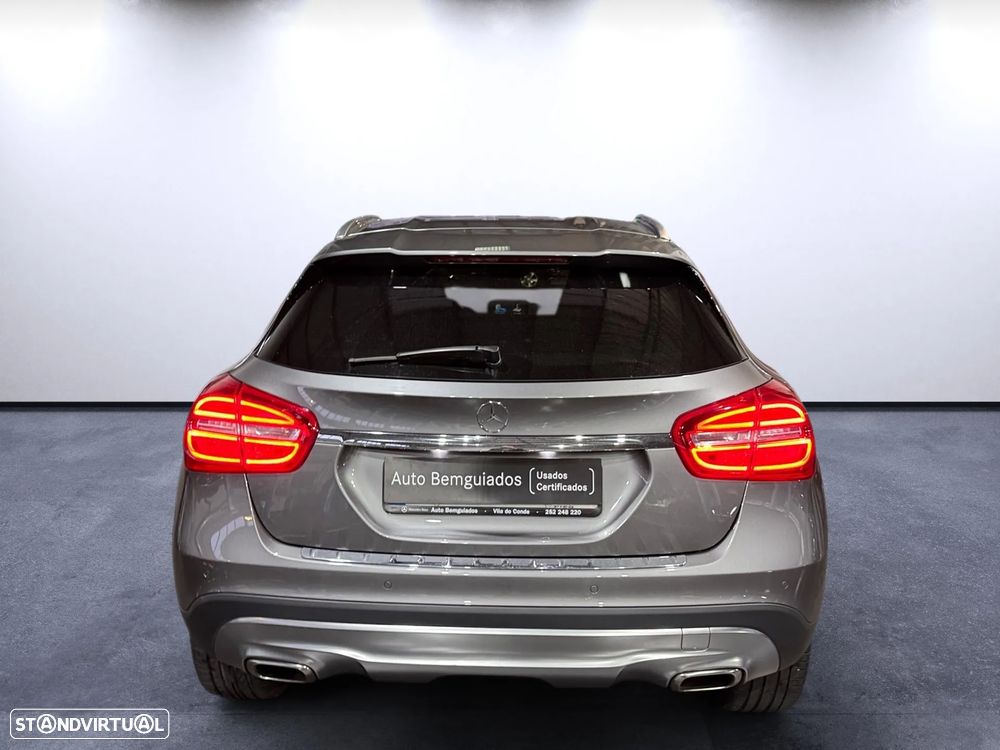 Mercedes-Benz GLA 180 d Urban Aut. - 12