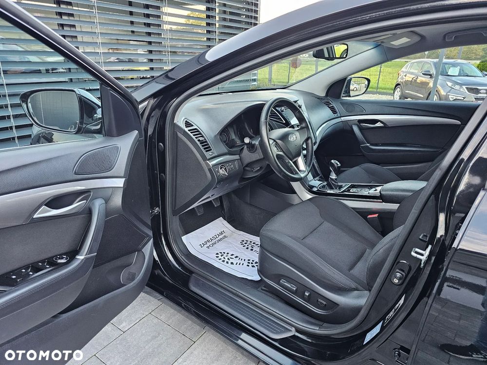 Hyundai i40 1.6 GDI Comfort + - 8