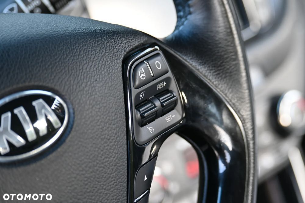 Kia Ceed - 34