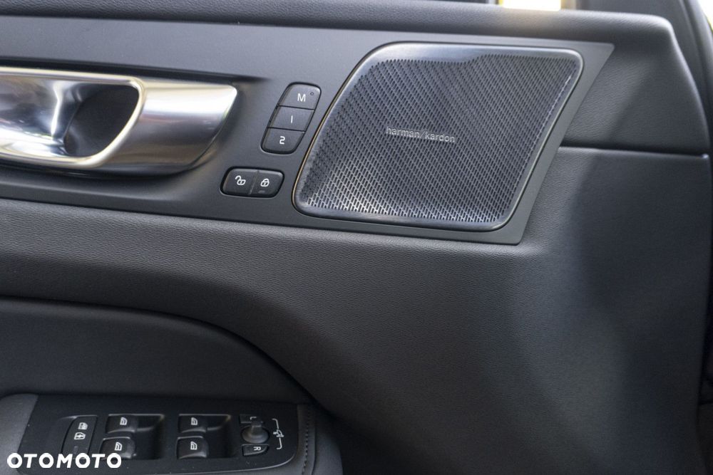 Volvo XC 60 - 16