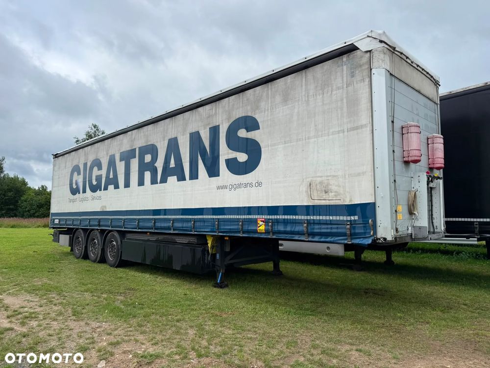 Schmitz Cargobull / FIRANKA / KOSZ PALETOWY / OPONY 80% - 1