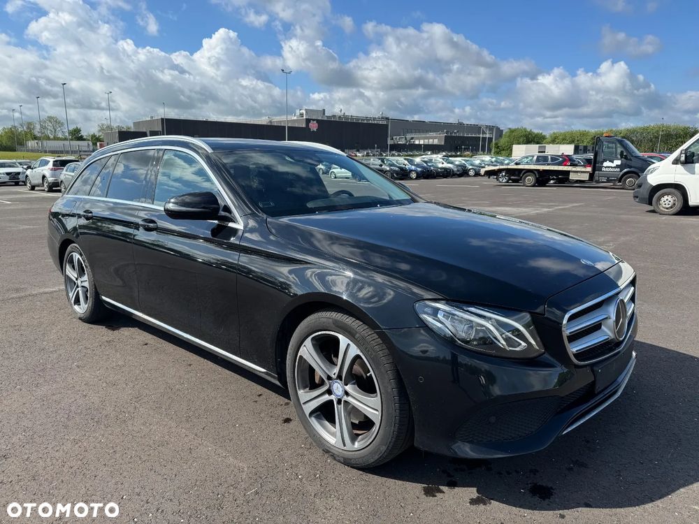 Mercedes-Benz Klasa E 220 d 4-Matic 9G-TRONIC - 1