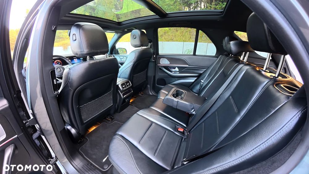 Mercedes-Benz GLE - 32