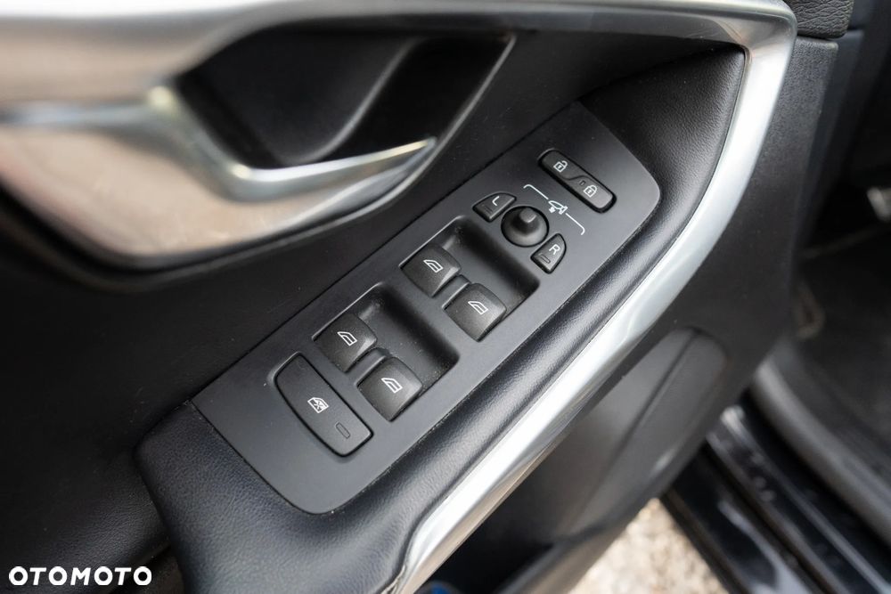 Volvo V40 D2 RDesign - 17