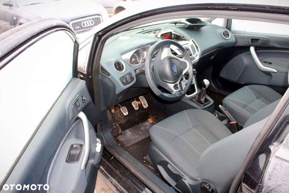 Ford Fiesta MK7 2009 1.25i HB3D (MASKA, ZDERZAK, LAMPA, BŁOTNIK, DRZWI, SZYBA, FOTEL) - 6