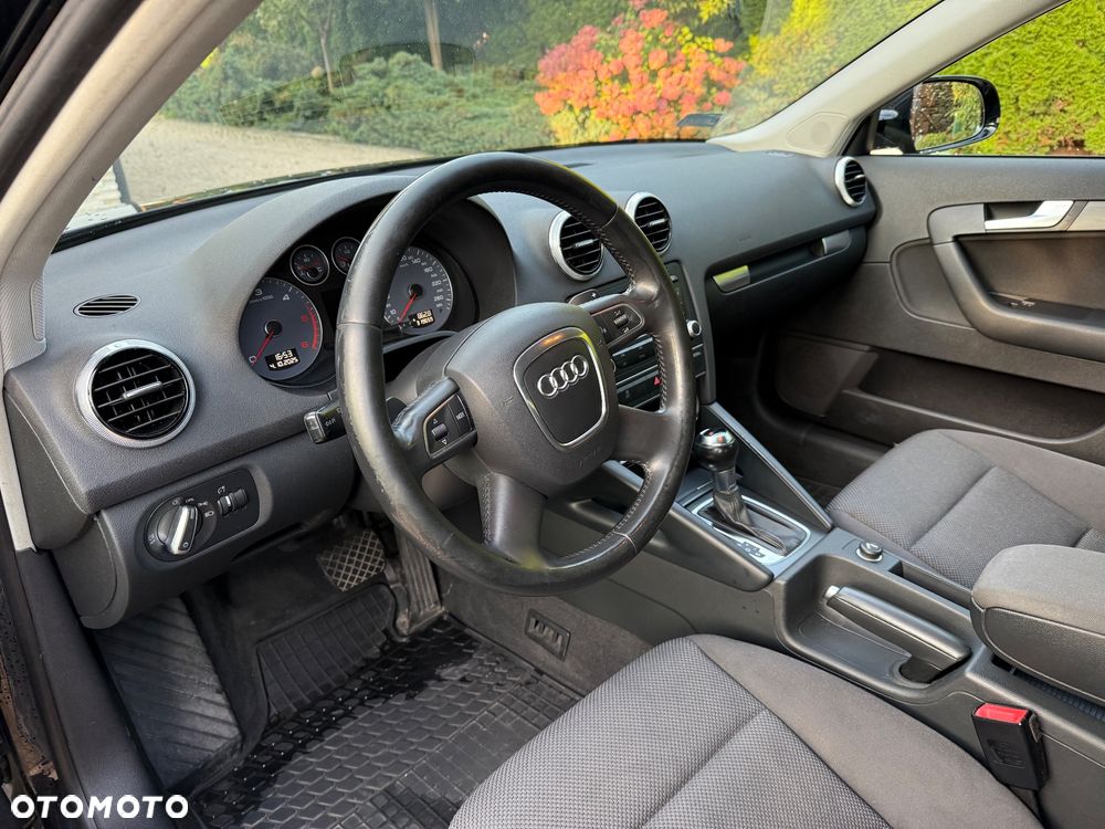 Audi A3 2.0 TDI DPF Attraction S tronic - 15