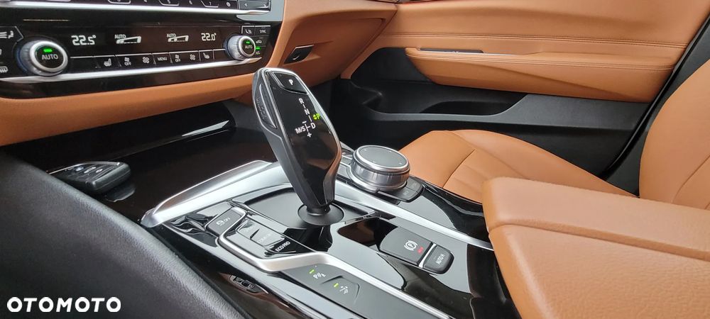 BMW 6GT 630i Luxury Line sport - 19